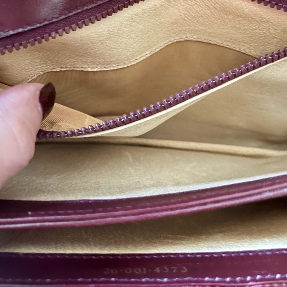 Authentic Gucci Purse - Picture 13 of 13